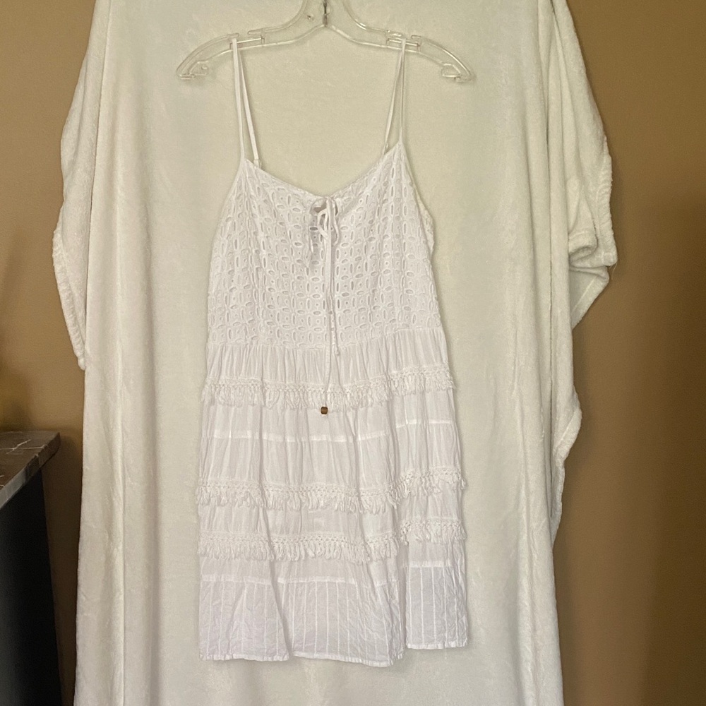 Elegant White Midi Dress